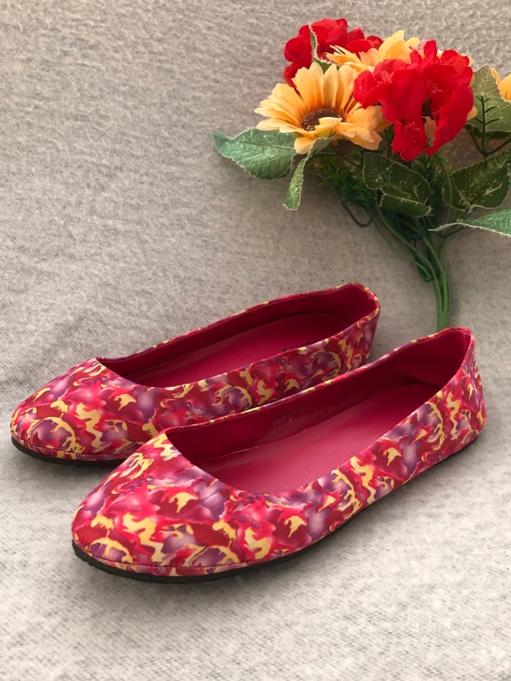 NWOT - Vibrant Pink, Yellow, Red, & Purple Print Satin Ballet Flats